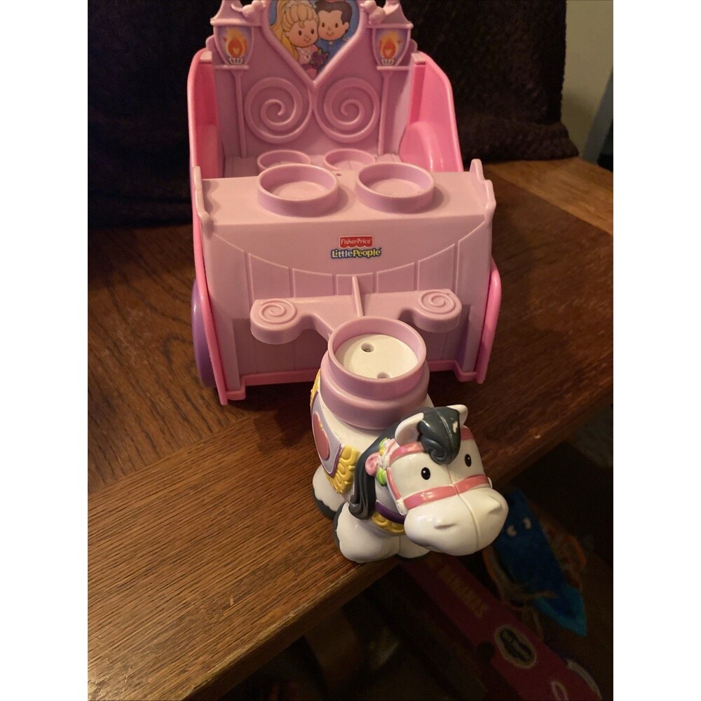 Fisher Price Little People Princess Carriage Pink/Purple with Horse